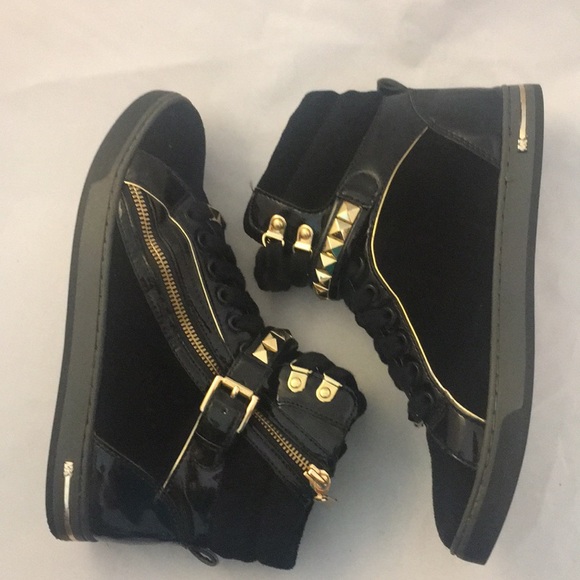 Michael Kors Black Suede High Tops Size 8M - Picture 5 of 5
